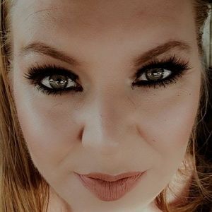 Meet your Posher, Tessa